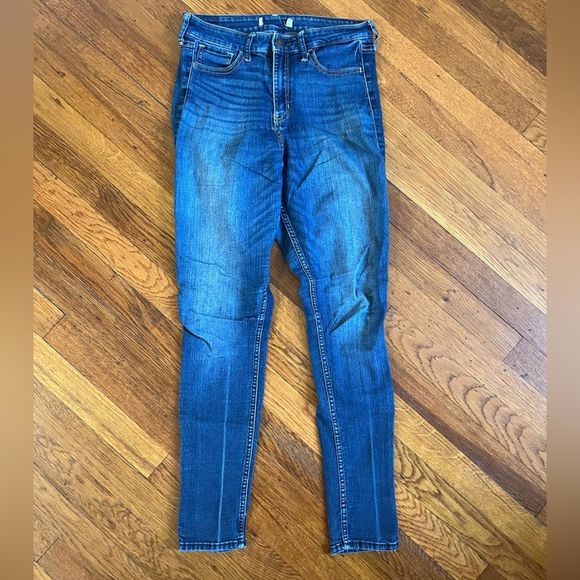 Hollister | Blue Jegging Jeans - Picture 2 of 3